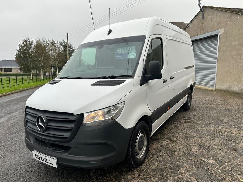 MERCEDES-BENZ SPRINTER