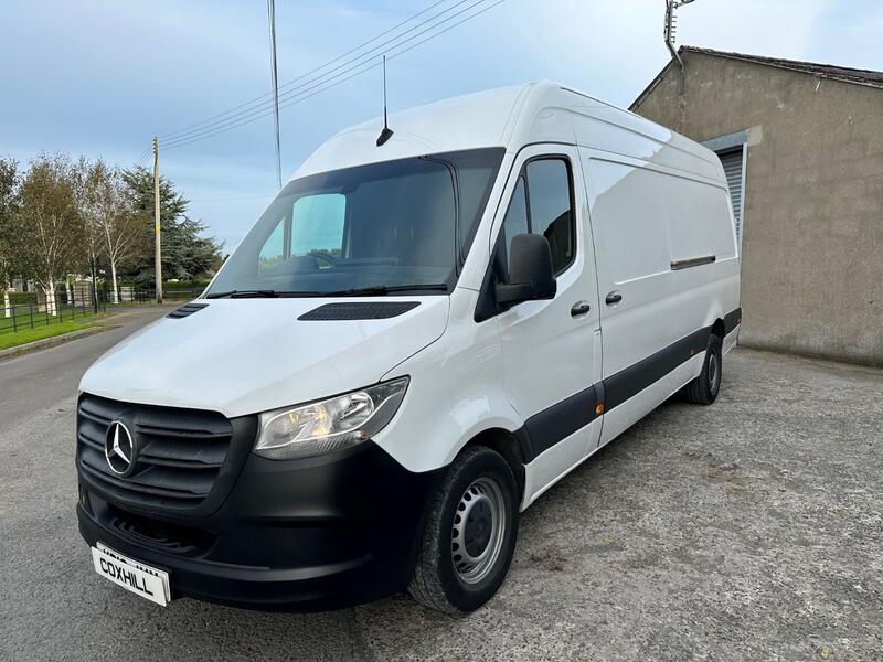 MERCEDES-BENZ SPRINTER