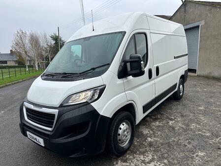 PEUGEOT BOXER 2.0 BlueHDi 333 Professional