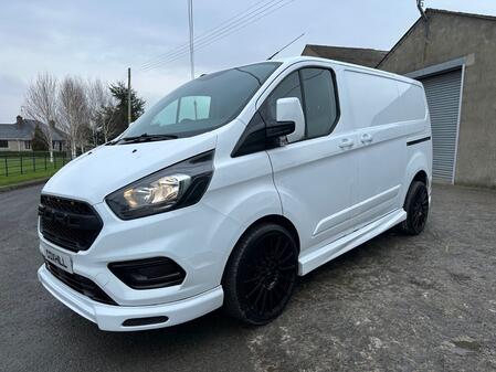 FORD TRANSIT CUSTOM 2.0 300 EcoBlue Leader