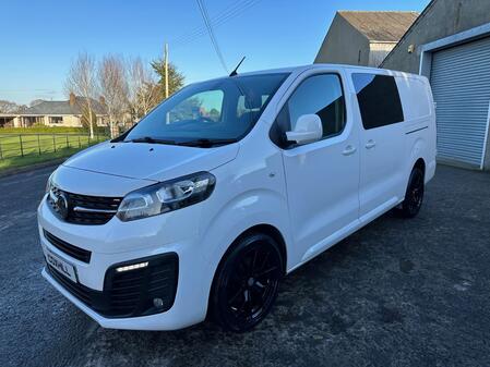 VAUXHALL VIVARO 2.0 Turbo D 3100 Sportive