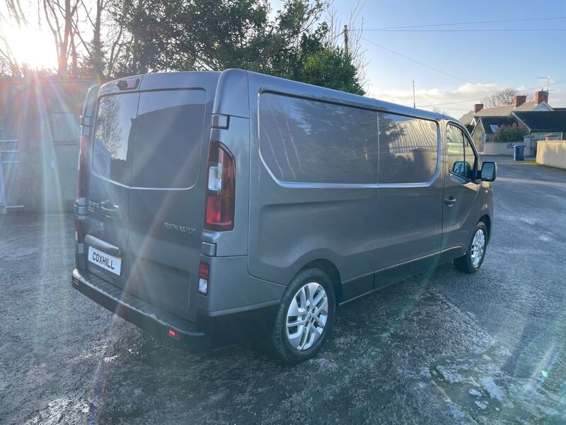 RENAULT TRAFIC