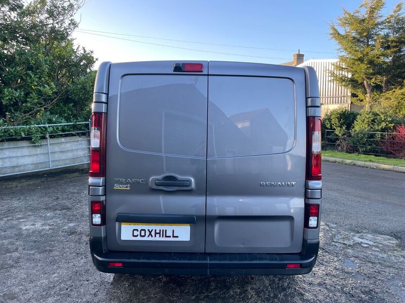 RENAULT TRAFIC