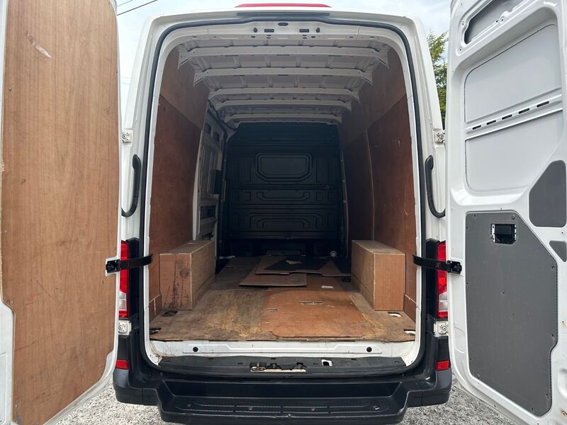 VOLKSWAGEN CRAFTER