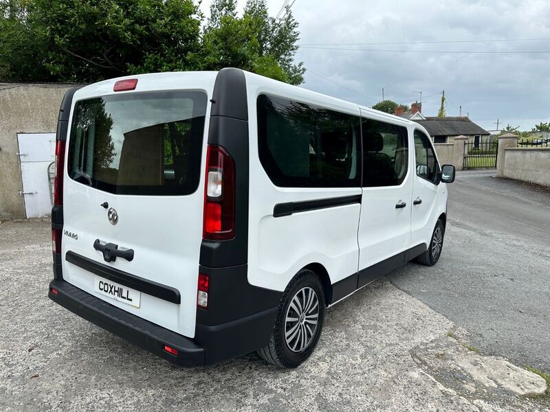 VAUXHALL VIVARO