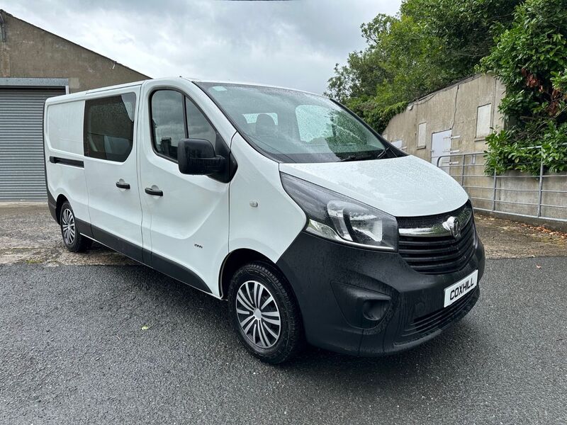 VAUXHALL VIVARO